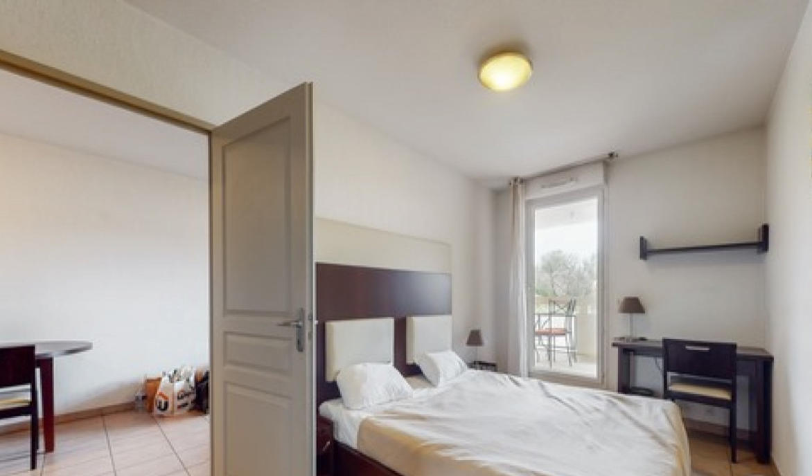 Vente Appartement 34m² 2 Pièces à Six-Fours-les-Plages (83140) - Rue De La Paix.Immo